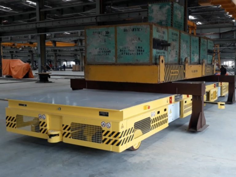Trasportatore di refrigeratori omnidirezionale Omnidirectional chillers transporter Omnidirektionaler Kühlerförderer Convoyeur réfrigérant omnidirectionnel Transportador refrigerador omnidireccional Transporteur de refroidisseurs omnidirectionnel