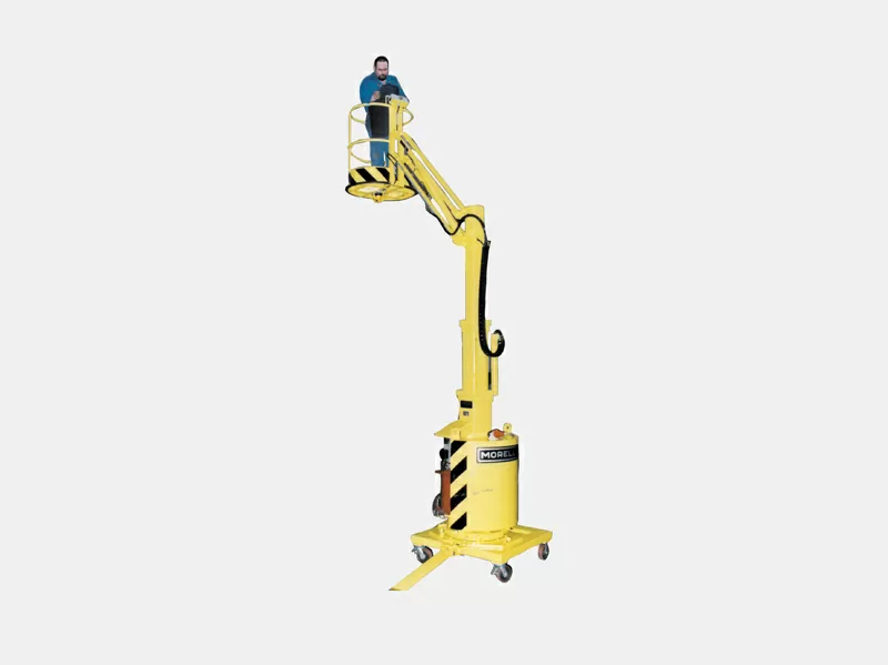 200 kg - LIFTING PLATFORM - 360° ROTABLE - STROKE: 3000 MM 200 kg - Piattaforma di sollevamento - Rotabile a 360° - Corsa: 3000 mm