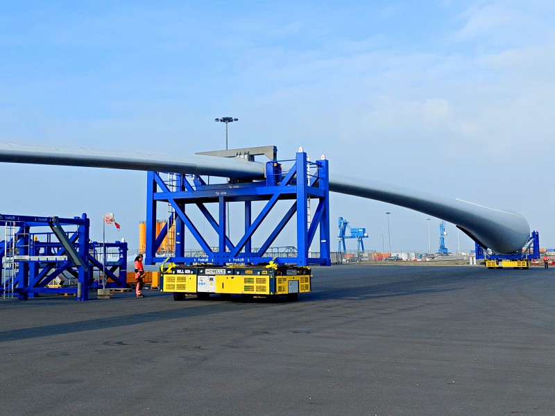60 T + 60 T - WIND TURBINE BLADE TRANSPORT – OMNI-E 60 T + 60 T - WIND TURBINE BLADE TRANSPORT – OMNI-E