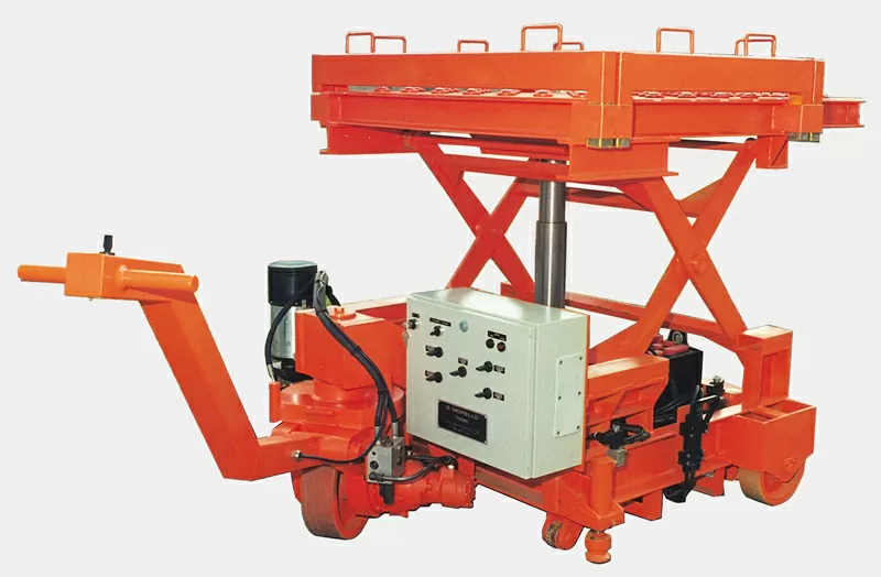 6 T - PLATAFORMA ELEVADORA AUTOPROPULSADA 6 T - PLATAFORMA ELEVADORA AUTOPROPULSADA